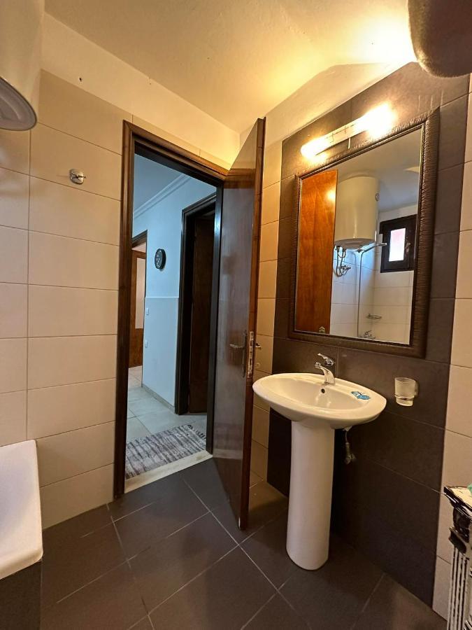 Eftyxia Apartment Перама Екстериор снимка